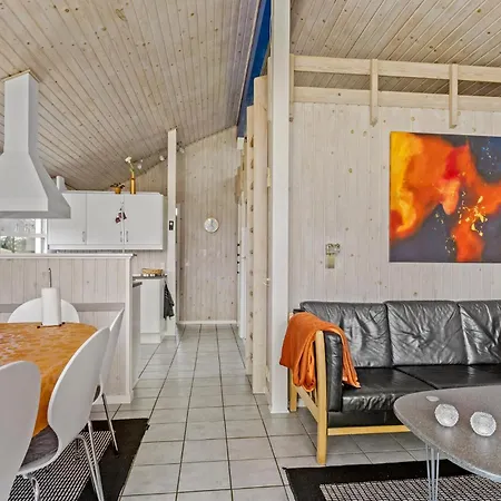 Cozy Home In Hejls With Kitchen * Hejls