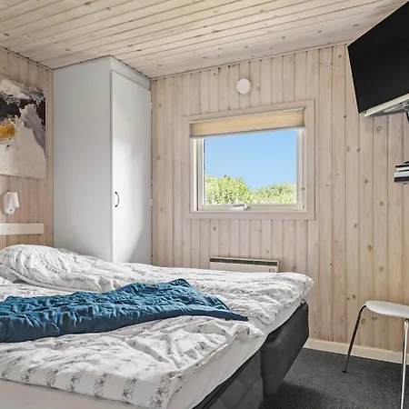 Holiday home Cozy Home In Hejls With Kitchen